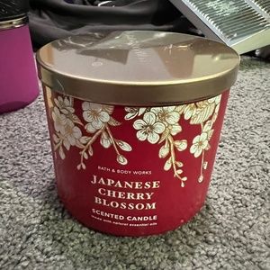 Bath & Body Works: Japanese Cherry Blossom Candle